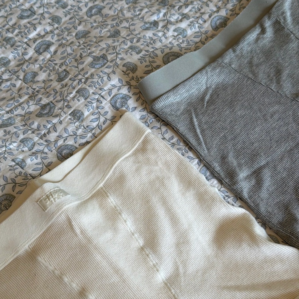 SKIMS Ribbed High-Waist Seamless Shorts in Cream and Gray - can be sold separate